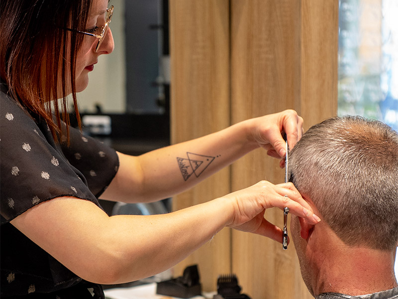 COIFFEUR VISAGISTE Champdeniers-Saint-Denis